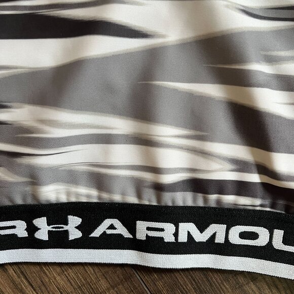 Under Armour Heat Gear Compression Sports Bras Black & White Size Small Tank Top - Picture 5 of 5